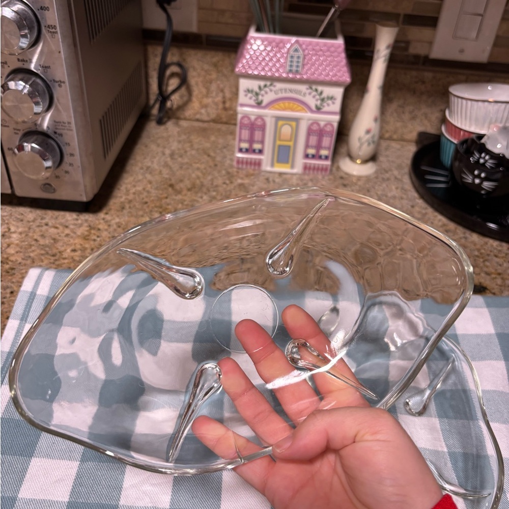 Pair (2) of clear glass bowls